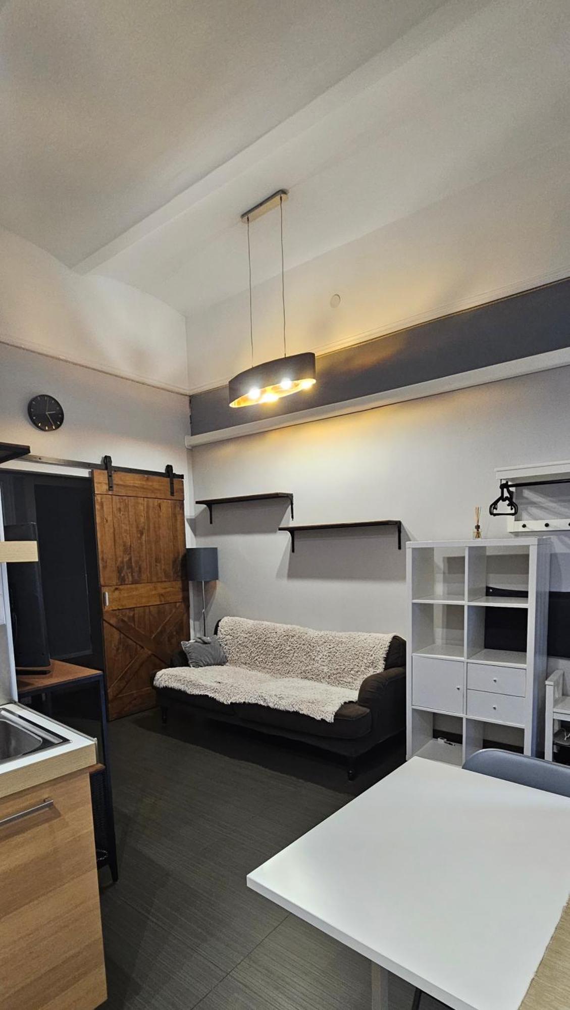 Central Dob Apartman Budapest Esterno foto